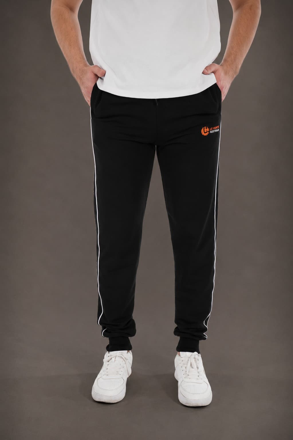 Contrast Stripe Slim Jogger - Men's Sweatpants